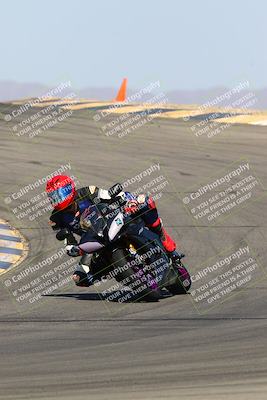 media/Mar-28-2022-Superbike Trackdays (Mon) [[b8603d0f67]]/Open Track Time/Turns 9 and 10/